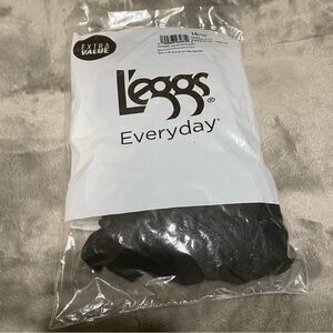 L’eggs Everyday Knee High Black Sheer Stockings 16pack